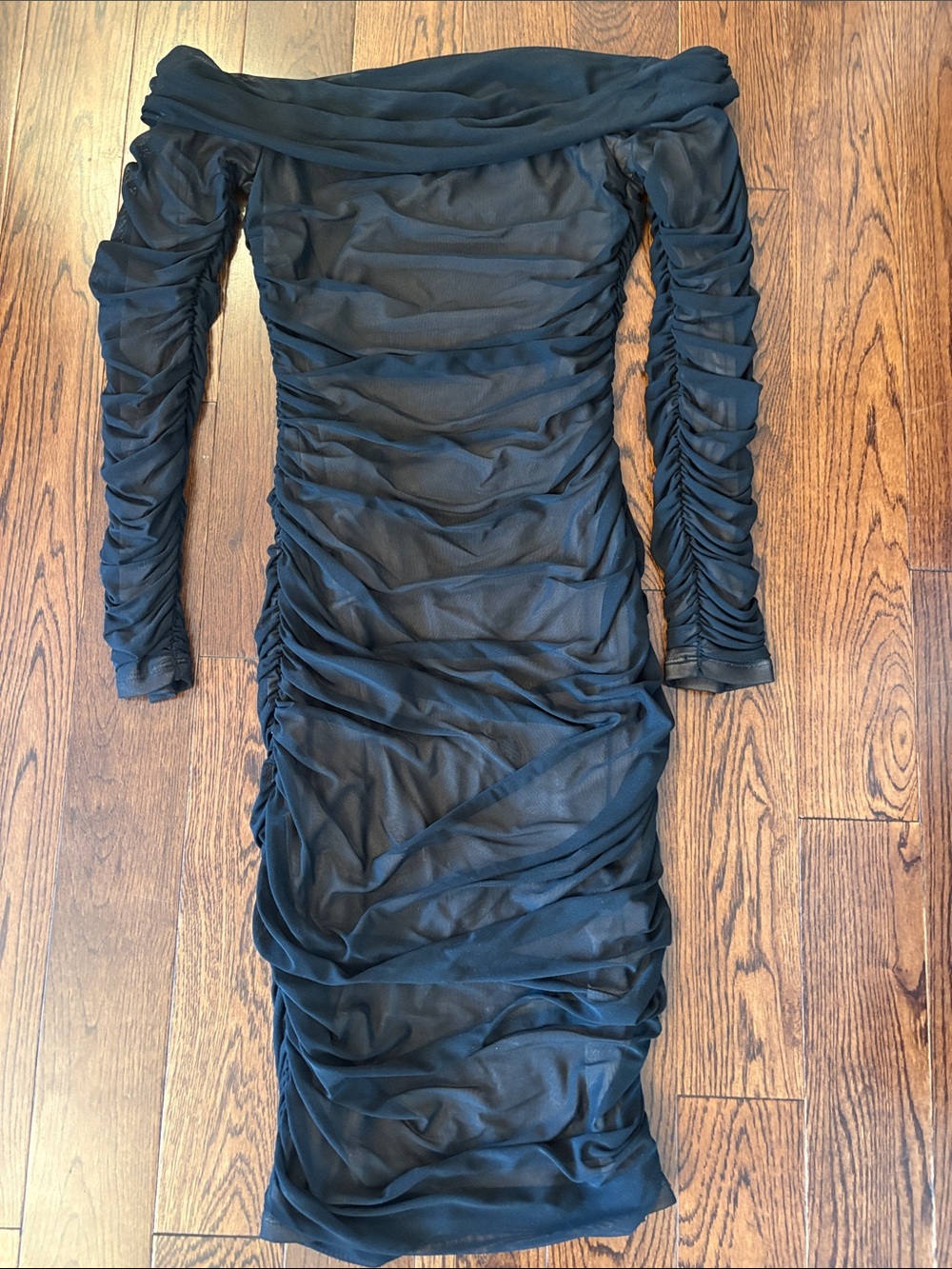 SHEIN Black Off-Shoulder Ruched Long Sleeve Bodycon Dress